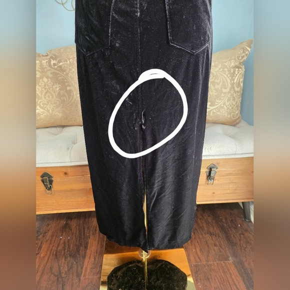 Blank NYC Last Dance Black Midi Skirt - Picture 5 of 6